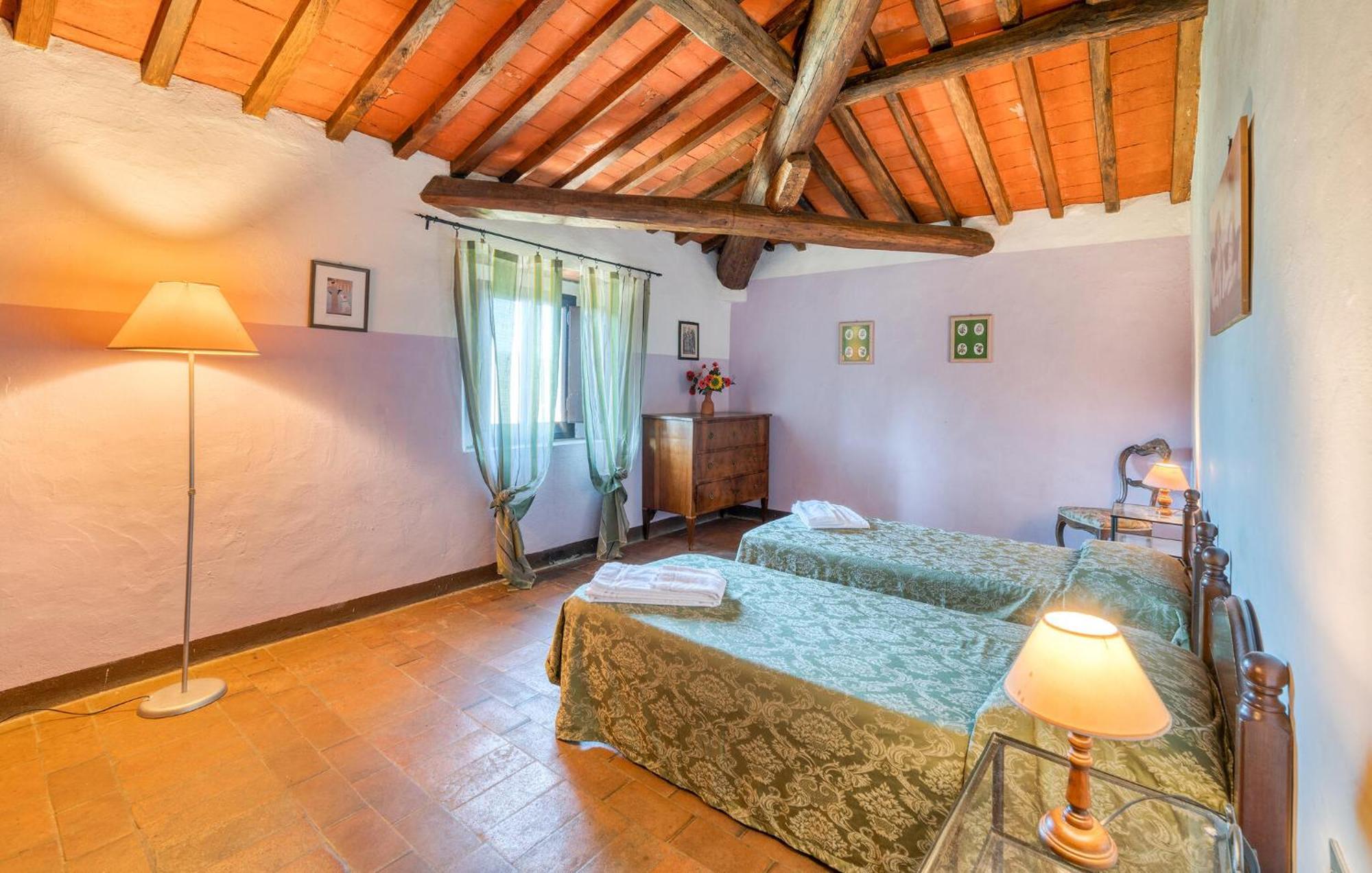 2 Bedroom Amazing Home In Dicomano Esterno foto