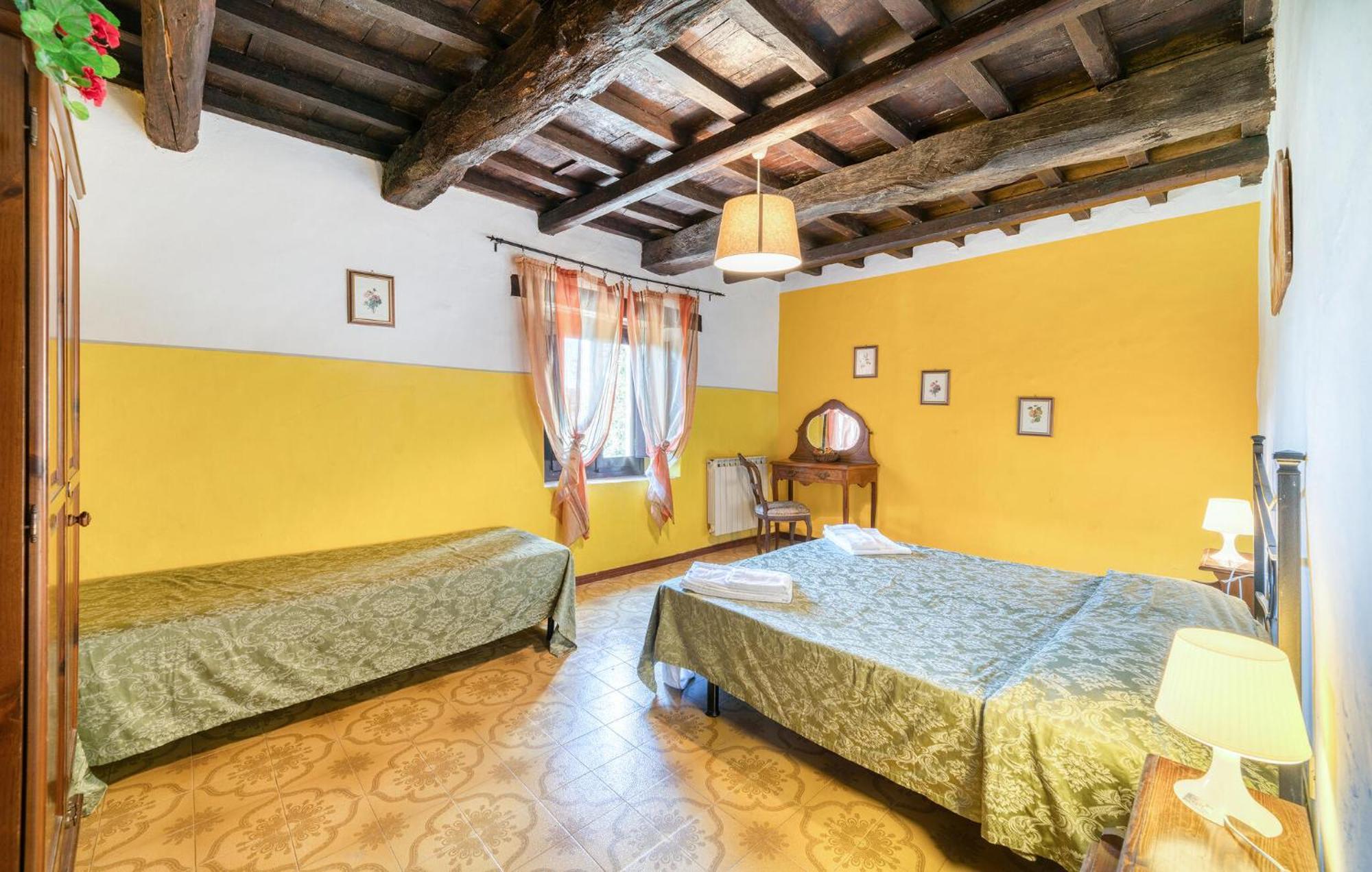 2 Bedroom Amazing Home In Dicomano Esterno foto