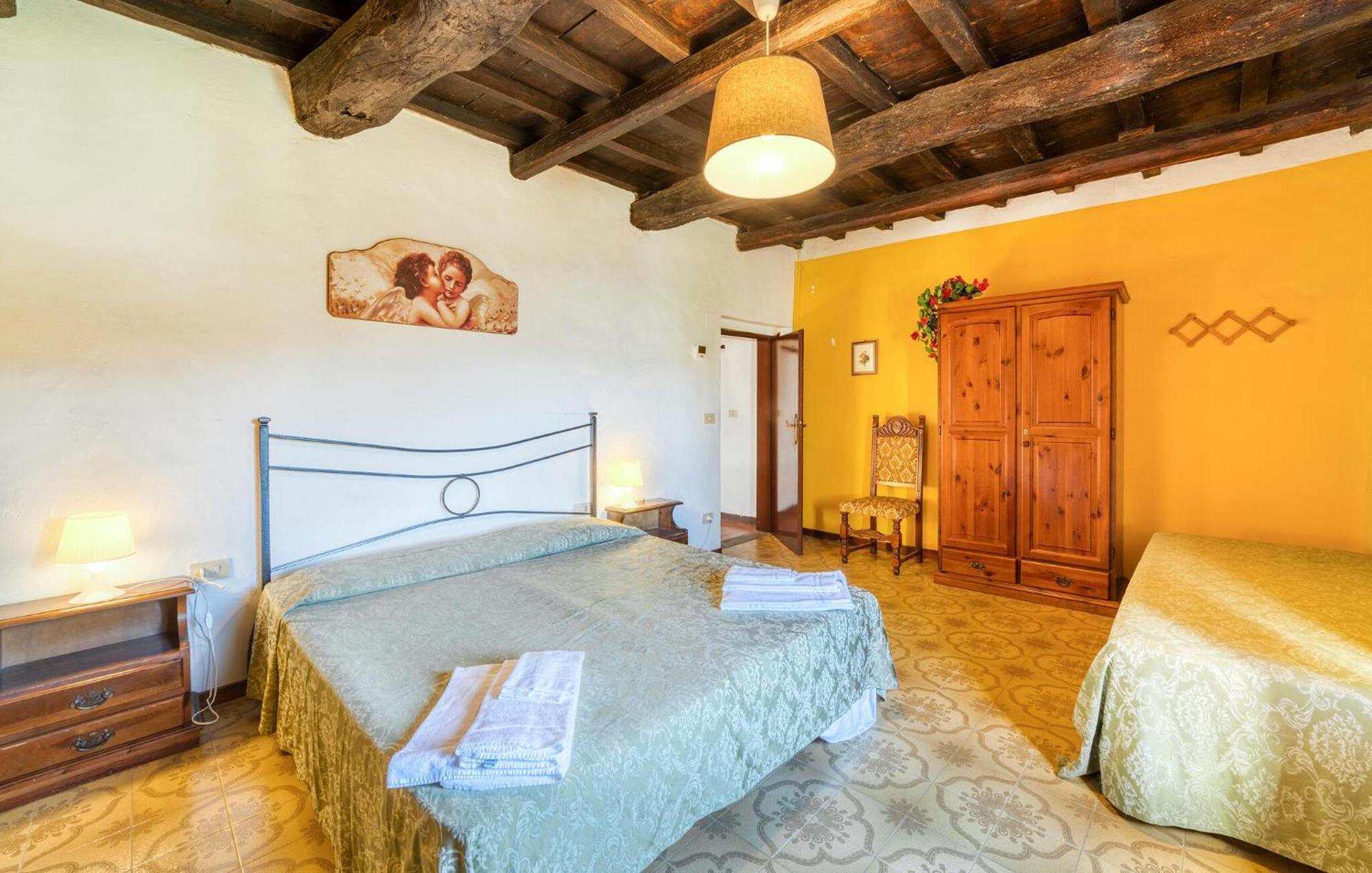 2 Bedroom Amazing Home In Dicomano Esterno foto